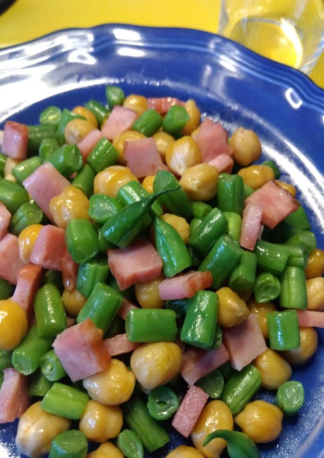 さやいんげんとひよこ豆の炒め物