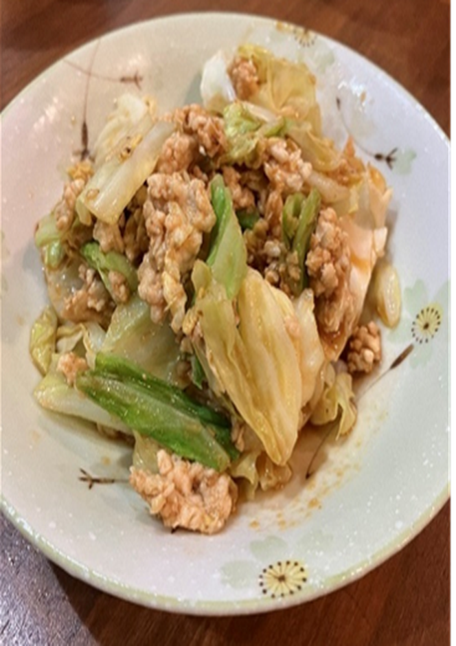 キャベツと鶏むね肉の旨味炒め